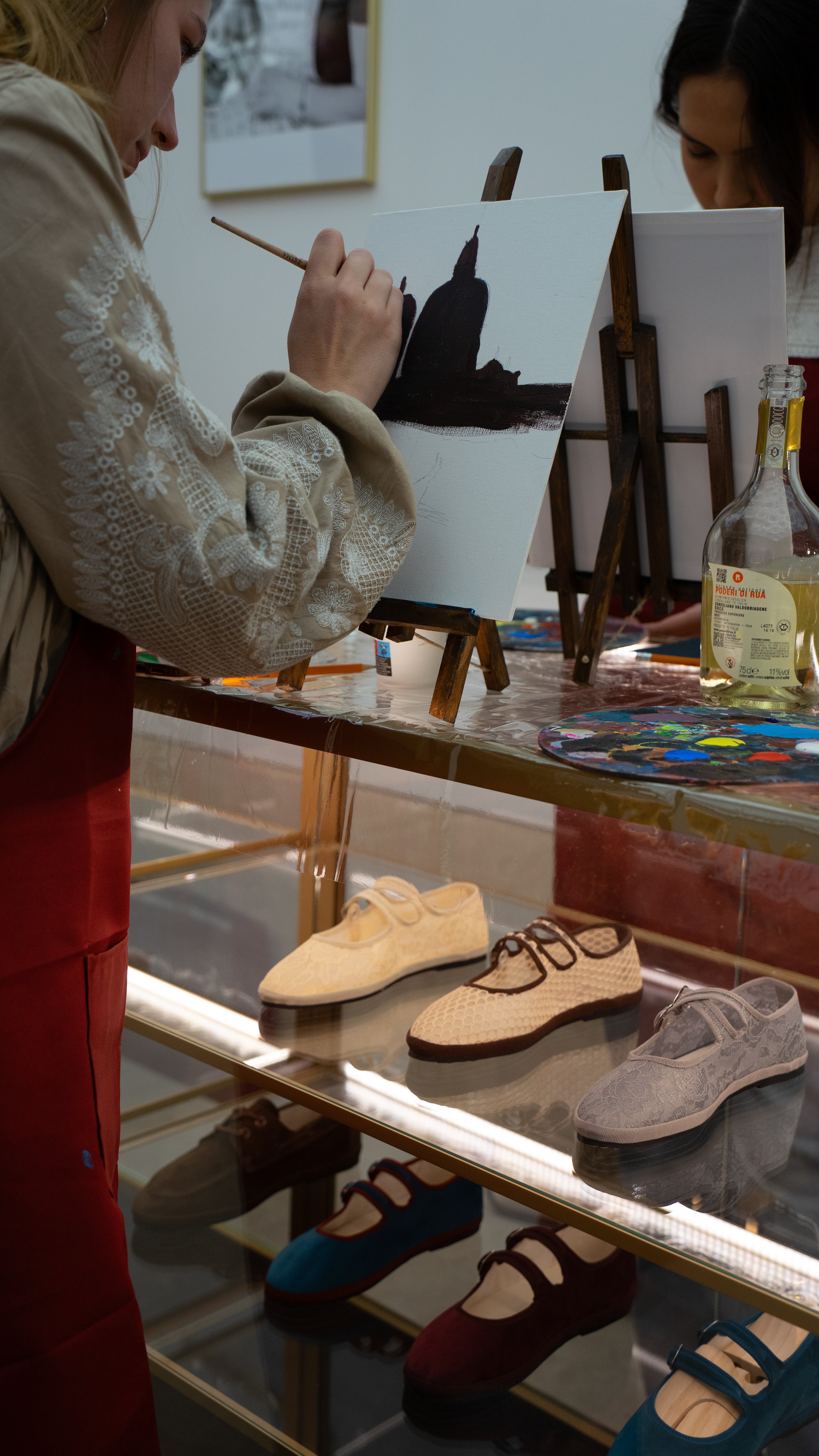 Art, Shoes & Wine
